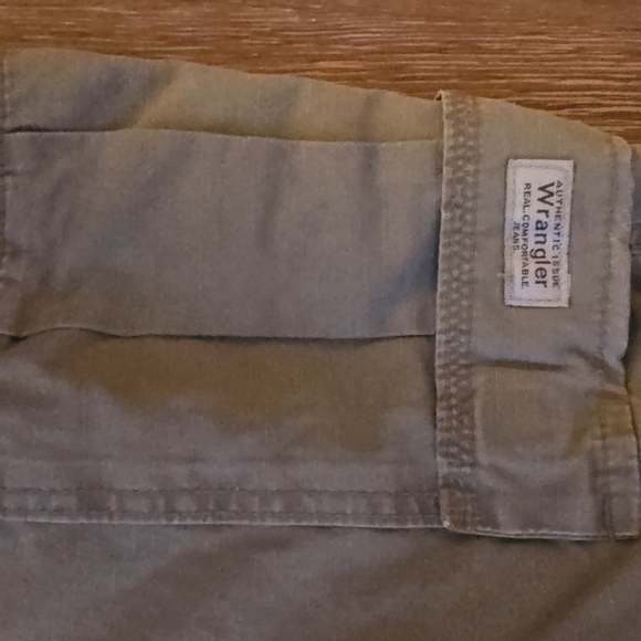 Wrangler 30 x 32  100% cotton cargo khaki jeans pants - Picture 3 of 5